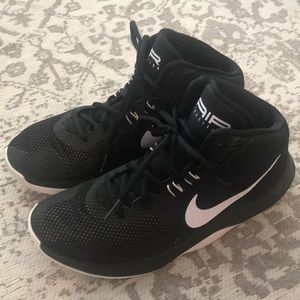 Nike Shoes - Nike Air Precision Basketball Shoes Nike Shoes - Nike Air Precision Basketball Shoes